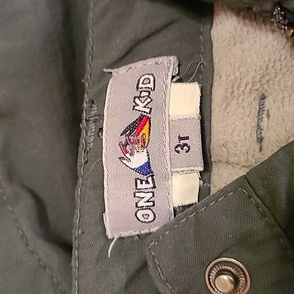 Green lined boys pants - Picture 3 of 6